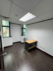 Sims Avenue Centre (D14), Retail #557600411